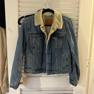 levi’s jean jacket